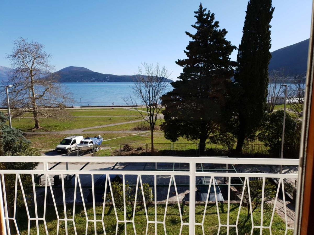 Apartmani Galiot Igalo Esterno foto