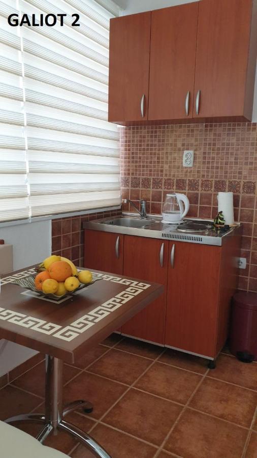 Apartmani Galiot Igalo Esterno foto