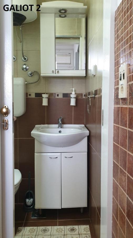 Apartmani Galiot Igalo Esterno foto