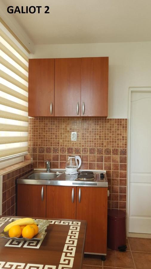 Apartmani Galiot Igalo Esterno foto