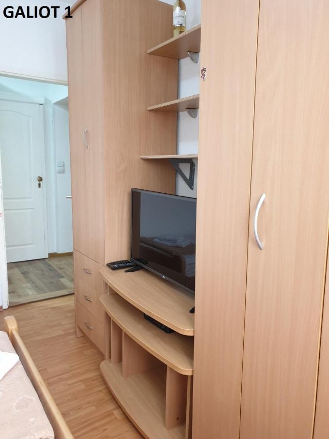 Apartmani Galiot Igalo Esterno foto