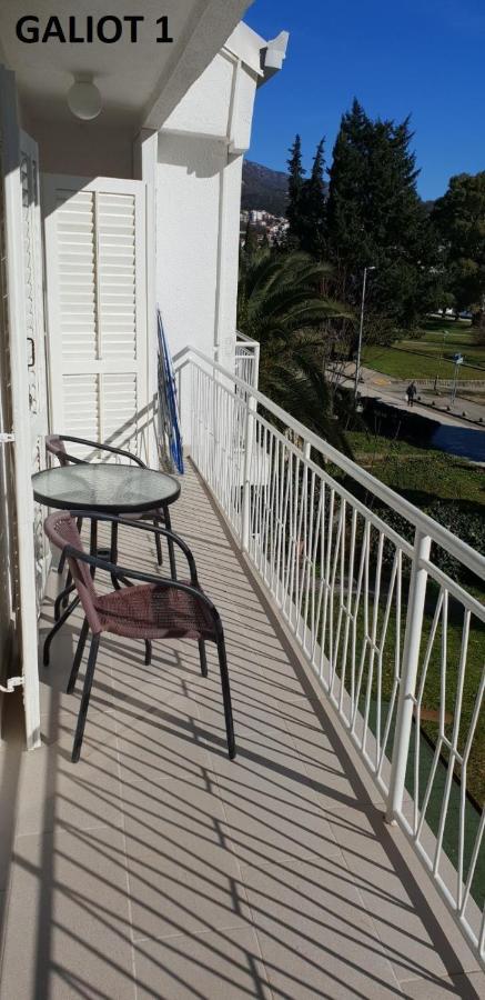 Apartmani Galiot Igalo Esterno foto