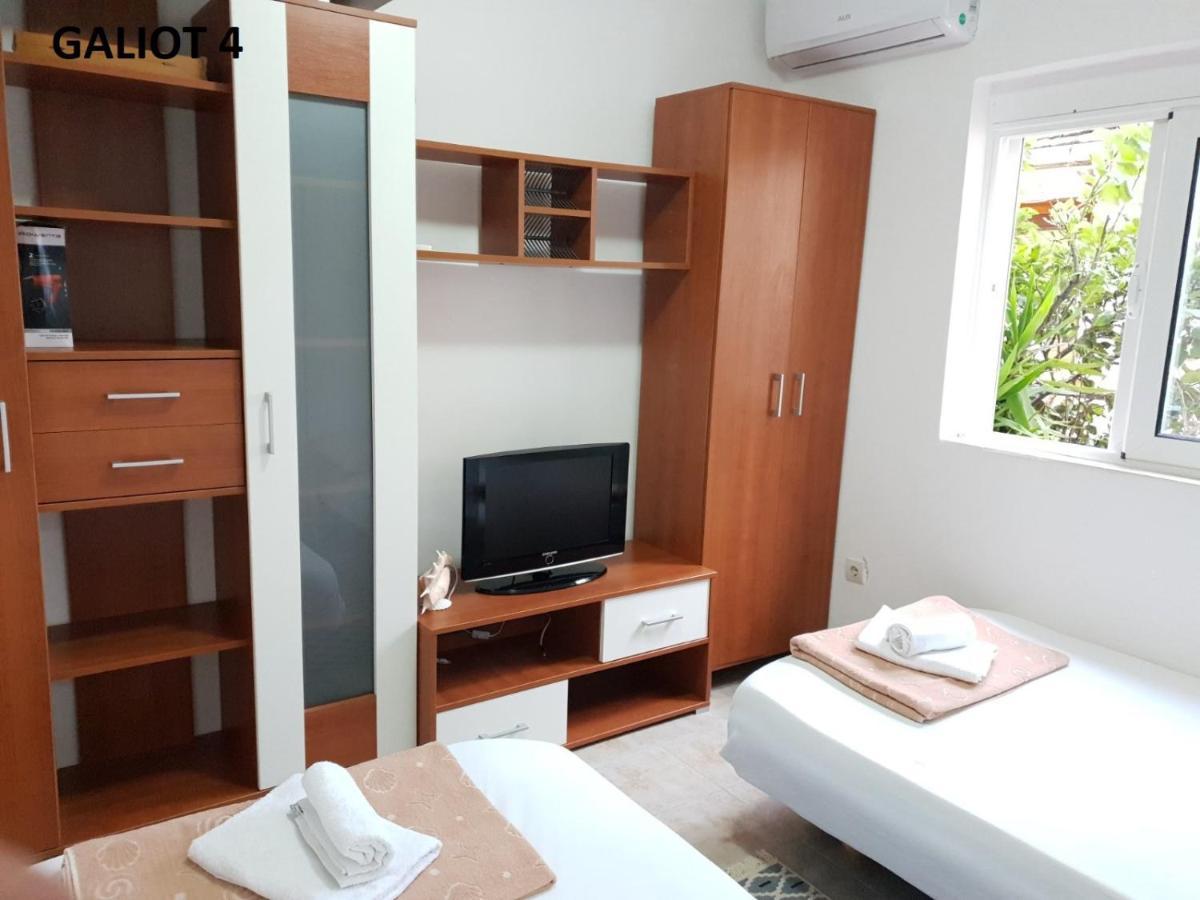 Apartmani Galiot Igalo Esterno foto