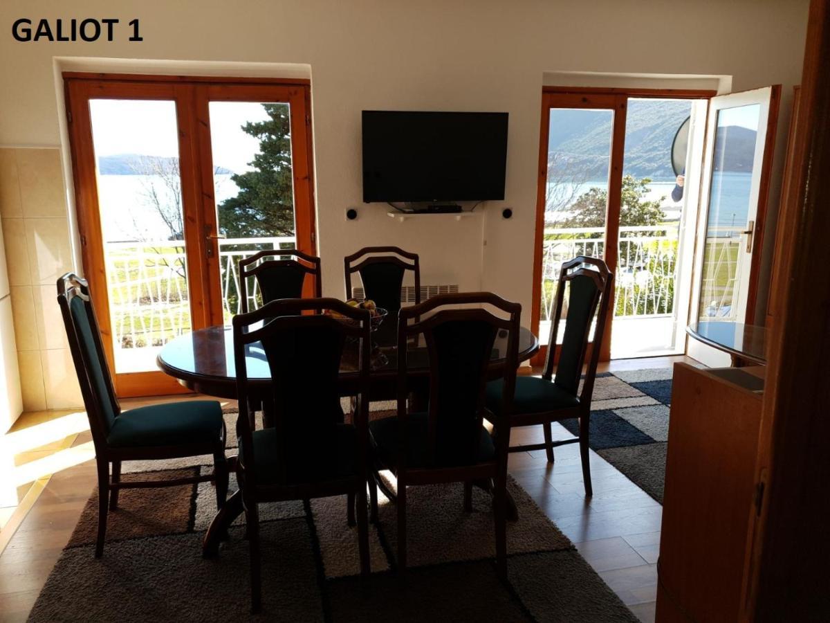Apartmani Galiot Igalo Esterno foto