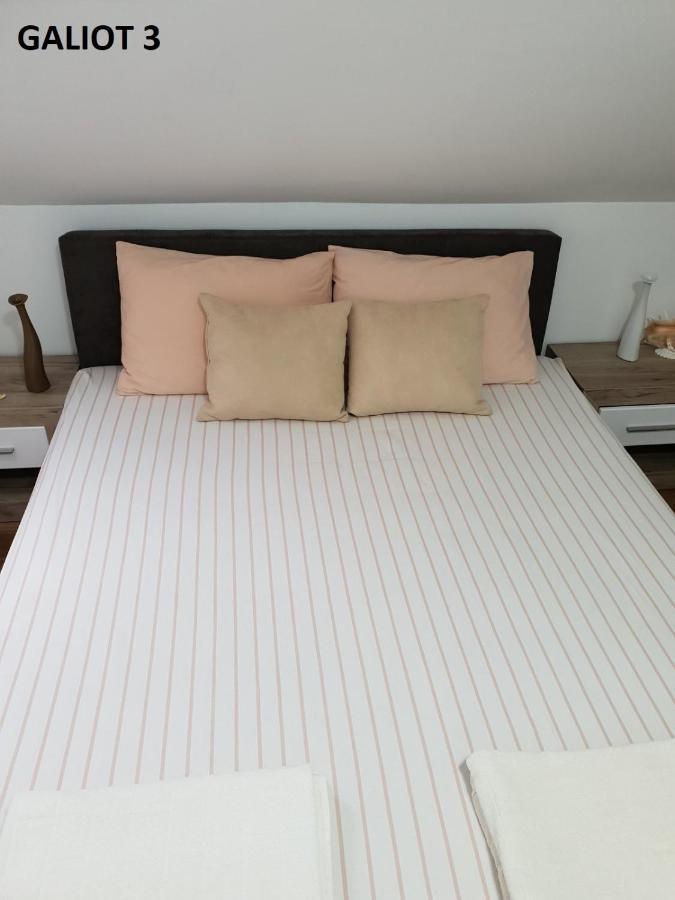 Apartmani Galiot Igalo Esterno foto