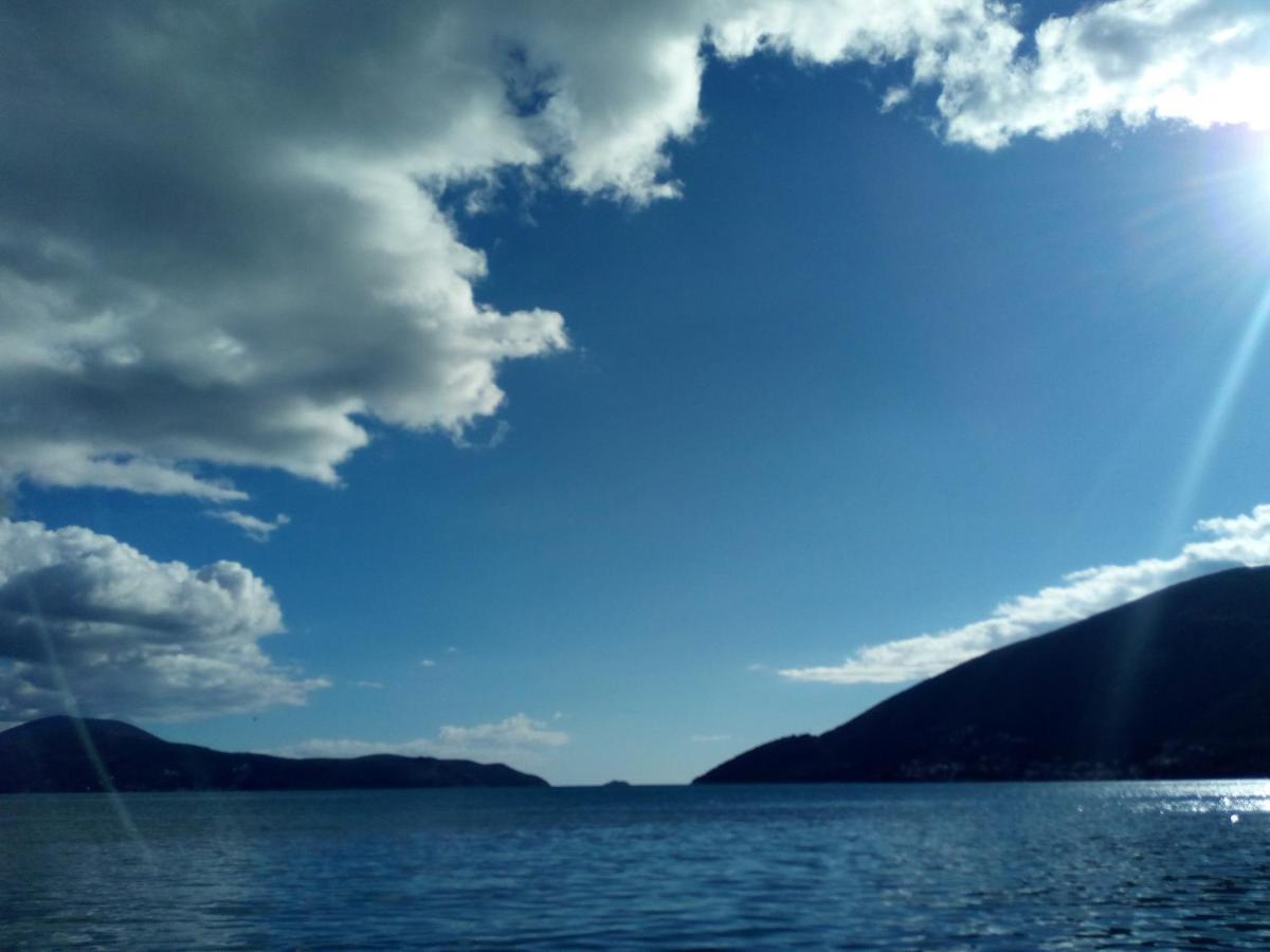 Apartmani Galiot Igalo Esterno foto